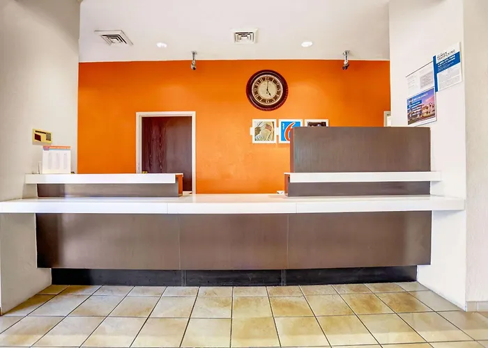 6-benson, Az 4*