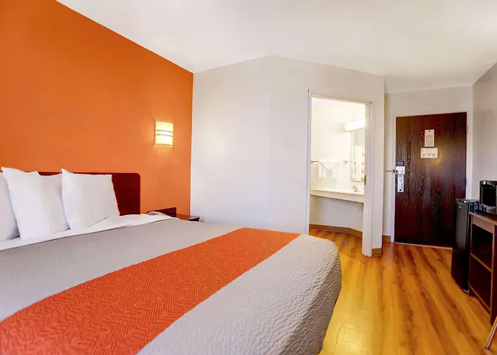 6-benson, Az 4*